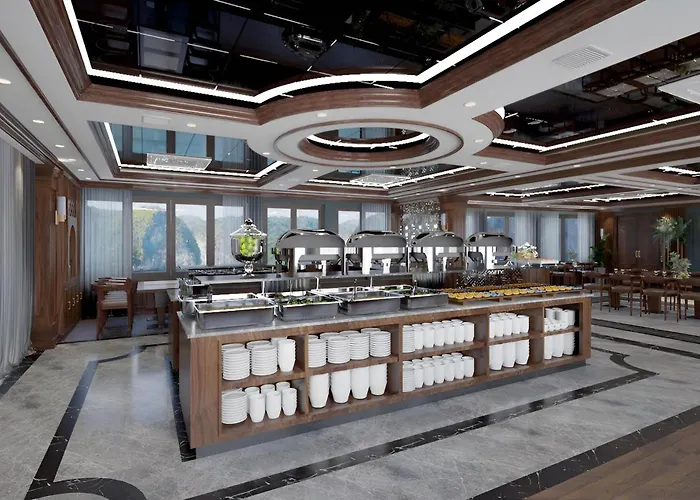 Botel Hera Luxury Day Cruise